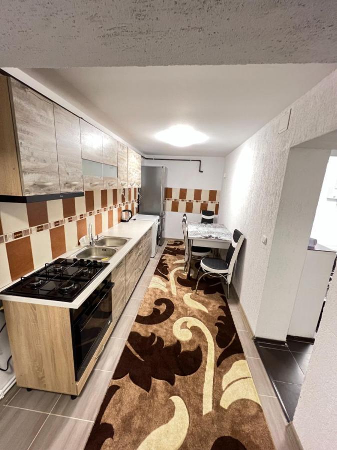 Jas Apartament Apartment Lupeni  Bagian luar foto