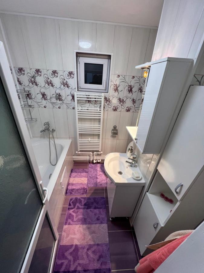 Jas Apartament Apartment Lupeni  Bagian luar foto